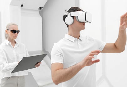 FEV-ar-vr-vertical-1